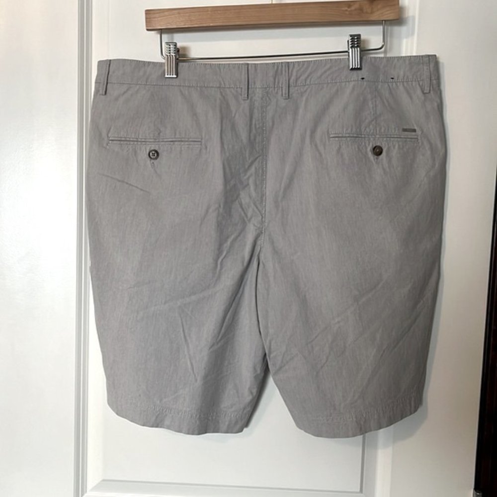 Hugo Boss Shorts - Picture 2 of 5